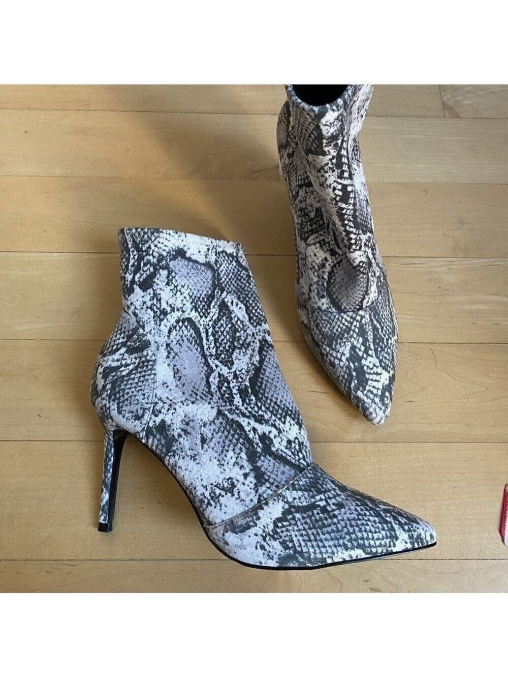 CHARLES David New Stretch Ankle Boot Snake Print - Picture 3 of 8
